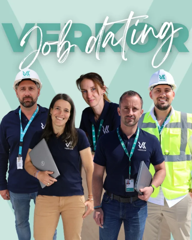 #VerkorTeam 

Rencontrez nos verkorers passionés et découvrez le métier de Sandrine - Ingénieure qualité, Mickaël - Technicien de maintenance et Kevin, Superviseur de production. 

Pourquoi ont-ils choisi ce métier ? Quelles sont leurs 3 missions principales ? Ils vous en disent plus et vous donne un aperçu de leur quotidien ! 
Et si c’était votre tour ? 

Rendez-vous le 11 juin au stade Pierre Mauroy à Lille pour le 2e job dating Verkor ! Inscrivez-vous dès maintenant : lien dans la bio
 
🔍 Que vous soyez en recherche d’un premier emploi, d’un nouveau défi professionnel, ou en reconversion, venez rencontrer notre hashtag#verkorteam et nos recruteurs ! 

- 

Meet our passionate verkorers, and discover the jobs of Sandrine - Quality Engineer, Mickaël - Maintenance Technician and Kévin, Production Supervisor. 

Why did they choose this profession? What are their 3 main missions? They tell you more and give you a glimpse into their daily lives! 

And what if it were your turn? Join us on June 11 at the Pierre Mauroy stadium in Lille for the 2nd Verkor job dating event! Register now: link in the bio

🔍 Whether you're looking for your first job, a new professional challenge, or a career change, come and meet our Verkor team and recruiters! 

#VerkorJob #jobdating #gigafactory #job #lille #usine #industrie #hautdefrance #batteries #production #maintenance #qualité #emplois #recrutement