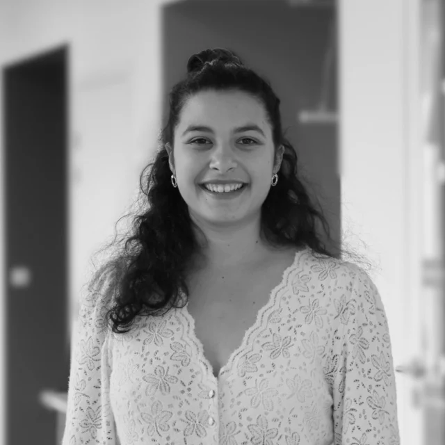 #VerkorTeam 

Meet Clémence, Separator and assembly engineer at Verkor. She is a real asset to the team and we are proud to have her with us. 

- 

Voici Clémence, Ingénieure séparateur et assemblage chez Verkor. Elle est un véritable atout pour l'équipe et nous sommes fiers de la compter parmi nous. 

#engineer #battery #team #batterie #skills #équipe #grenoble #ingénieur #ingénieure #verkor