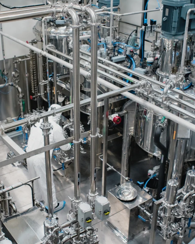 Overview of the Verkor cell manufacturing process - the mixing process ⚙️🔋

#production #manufacturing #cells #batteries #battery #ev #electricvehicle #voitureelectrique #mobility #mobilité #work #equipment #industrie #industry #grenoble #dunkerque